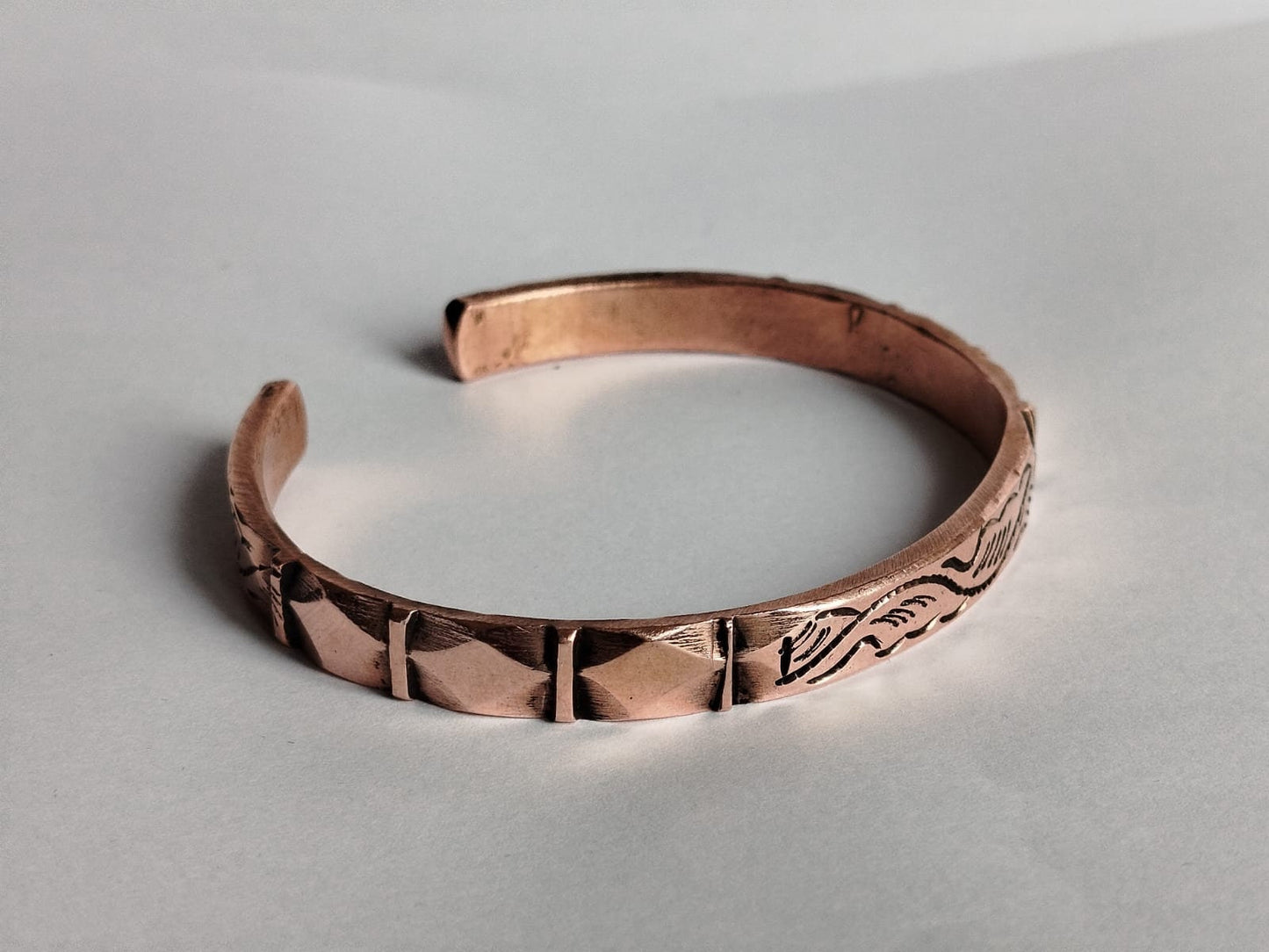 Hand Forged 100% Pure Copper Bracelet. Solid Copper Arthritis Relief Bracelet. Fashion Handmade