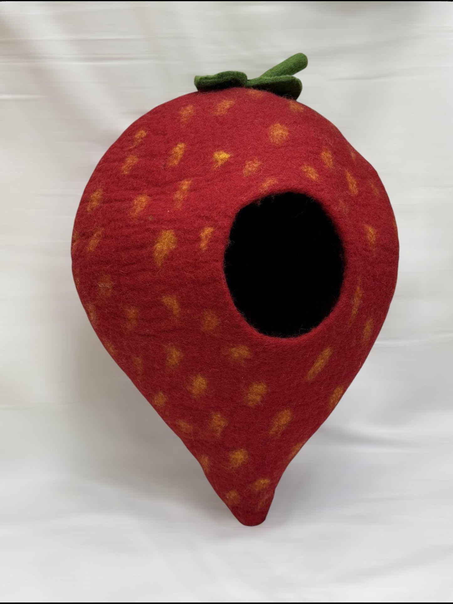 Strawberry Cat Cave - Handmade Felt Pet House - Wool Kitty Bed - Pet Cat Cocoon - Pet Vessel - Eco-friendly Bed