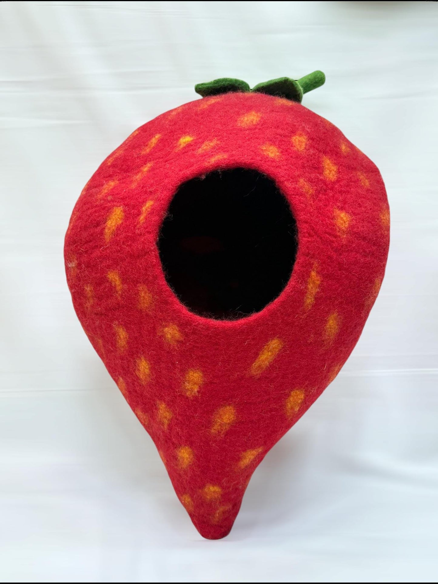 Strawberry Cat Cave - Handmade Felt Pet House - Wool Kitty Bed - Pet Cat Cocoon - Pet Vessel - Eco-friendly Bed