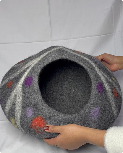 50cm Gray Cat Bed - Handmade Felt Cat Cave - Premium Woolen Cat Cocoon