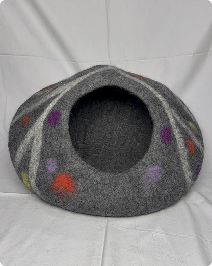 50cm Gray Cat Bed - Handmade Felt Cat Cave - Premium Woolen Cat Cocoon