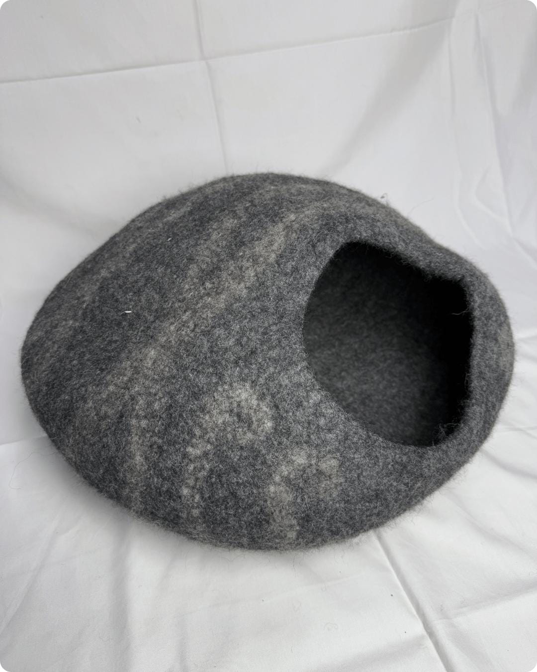 50cm Large Cat Bed - Handmade Felt Cat Cave - Premium Woolen Cat Cocoon