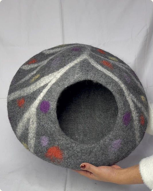 50cm Gray Cat Bed - Handmade Felt Cat Cave - Premium Woolen Cat Cocoon