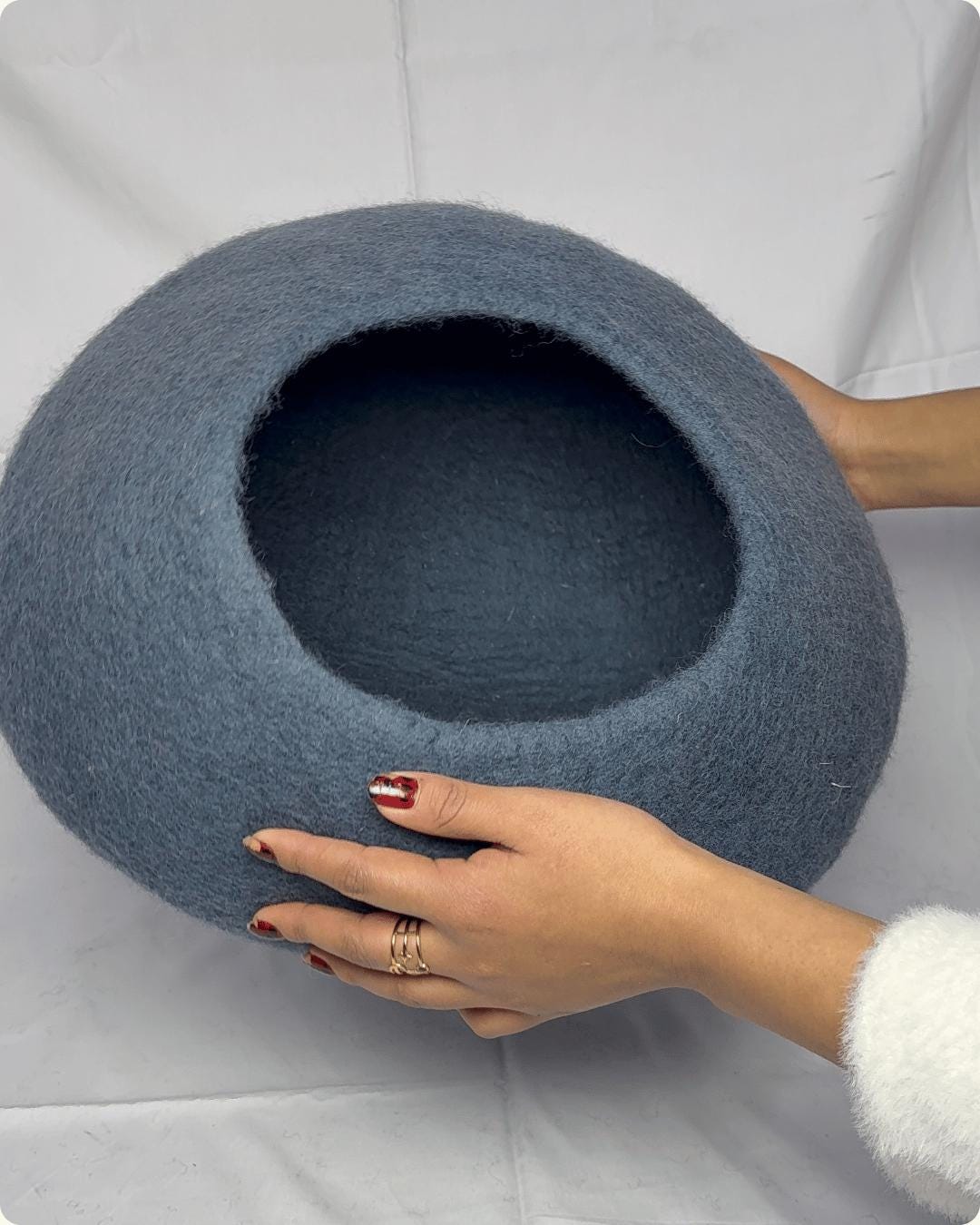 Solid Color Cat Cave - Handmade felt Pet Bed - 50cm Plain Cat Cocoon