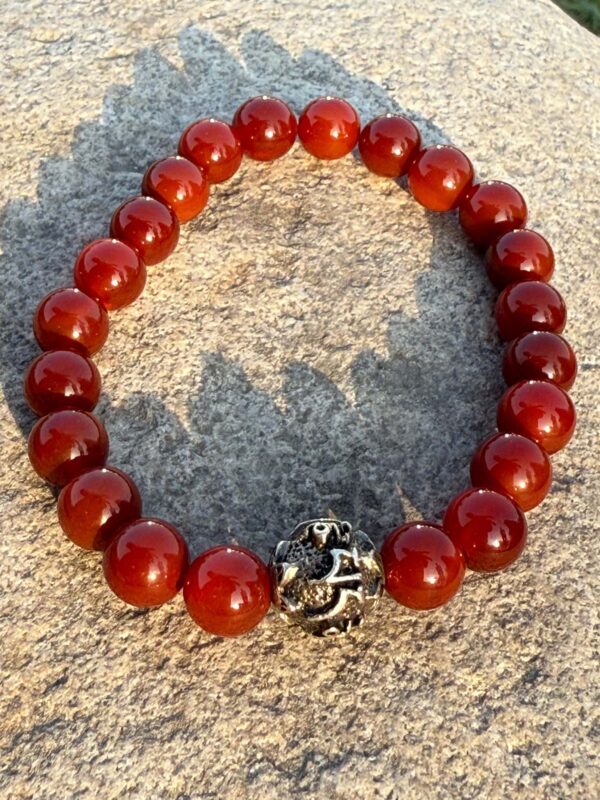 red carnelian natural gemstone bracelet with guru bead in stone