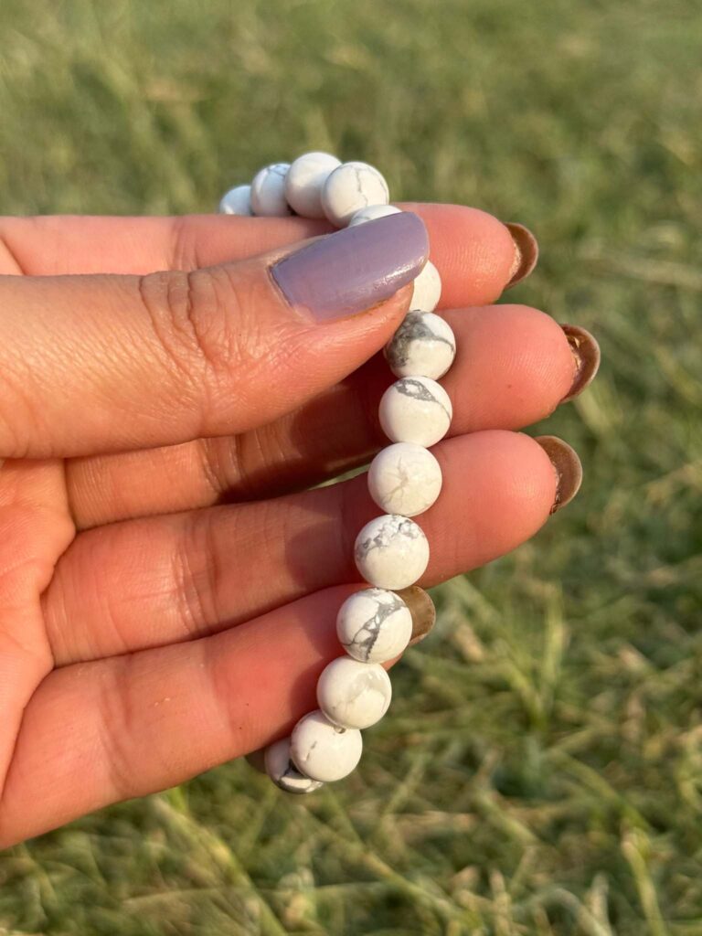 White Howlite - Natural Gemstone Bracelet