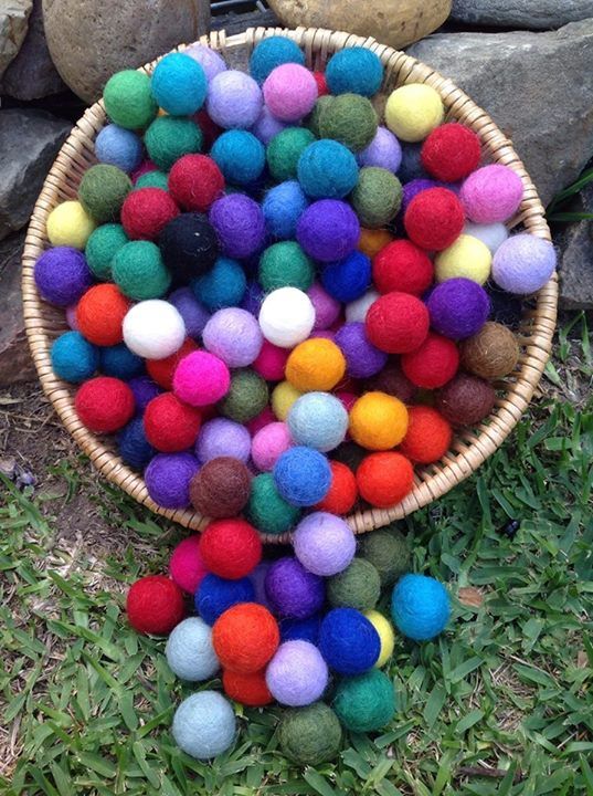 2cm Bulk Wool Felt Balls