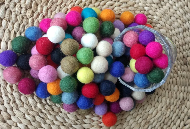 2cm Felt Balls for DIY Crafts