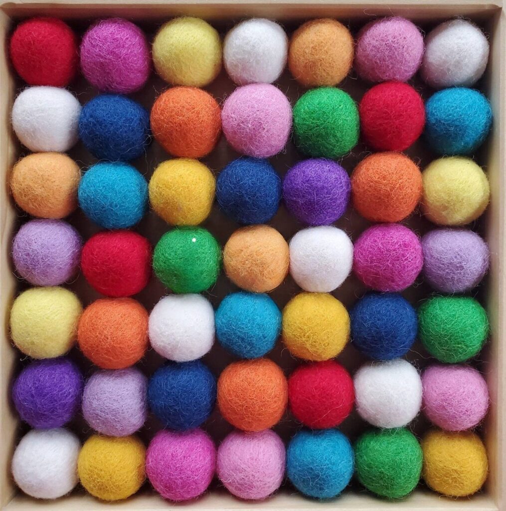 2cm Handmade Felt Ball Craft Pack