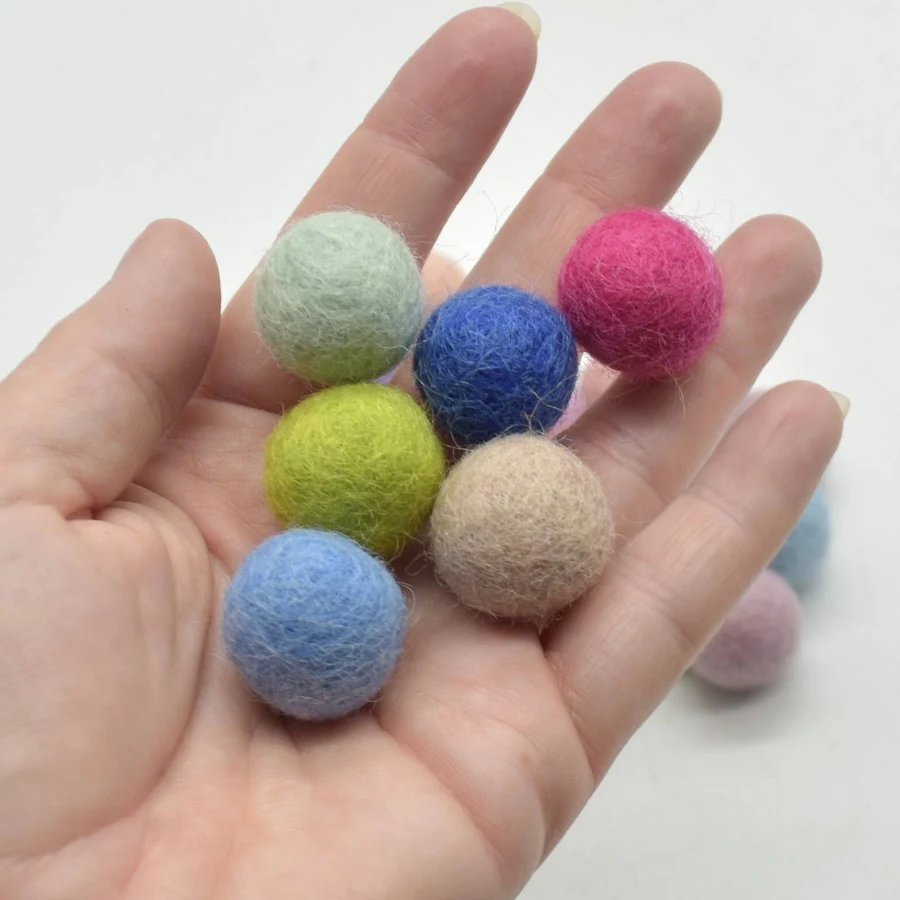 2cm Pastel Wool Felt Balls